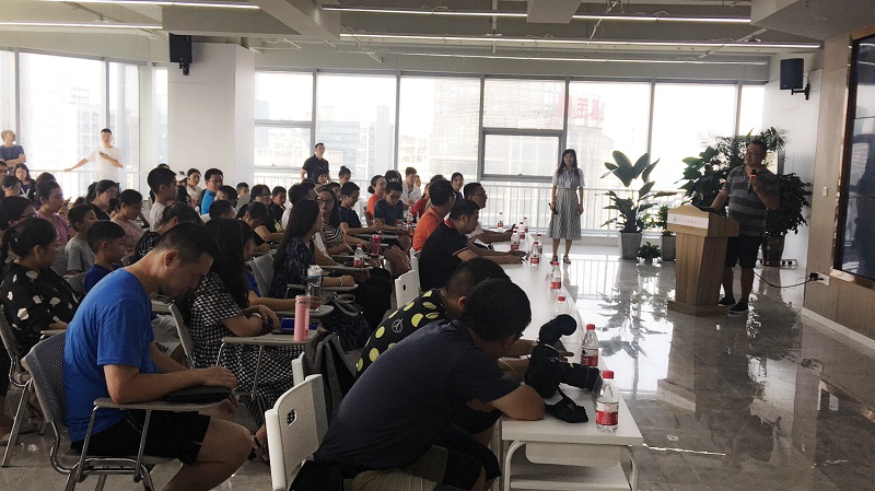 2019年Robocup机器人世界杯大赛冠军总教练与“生涯舟”学生见面会